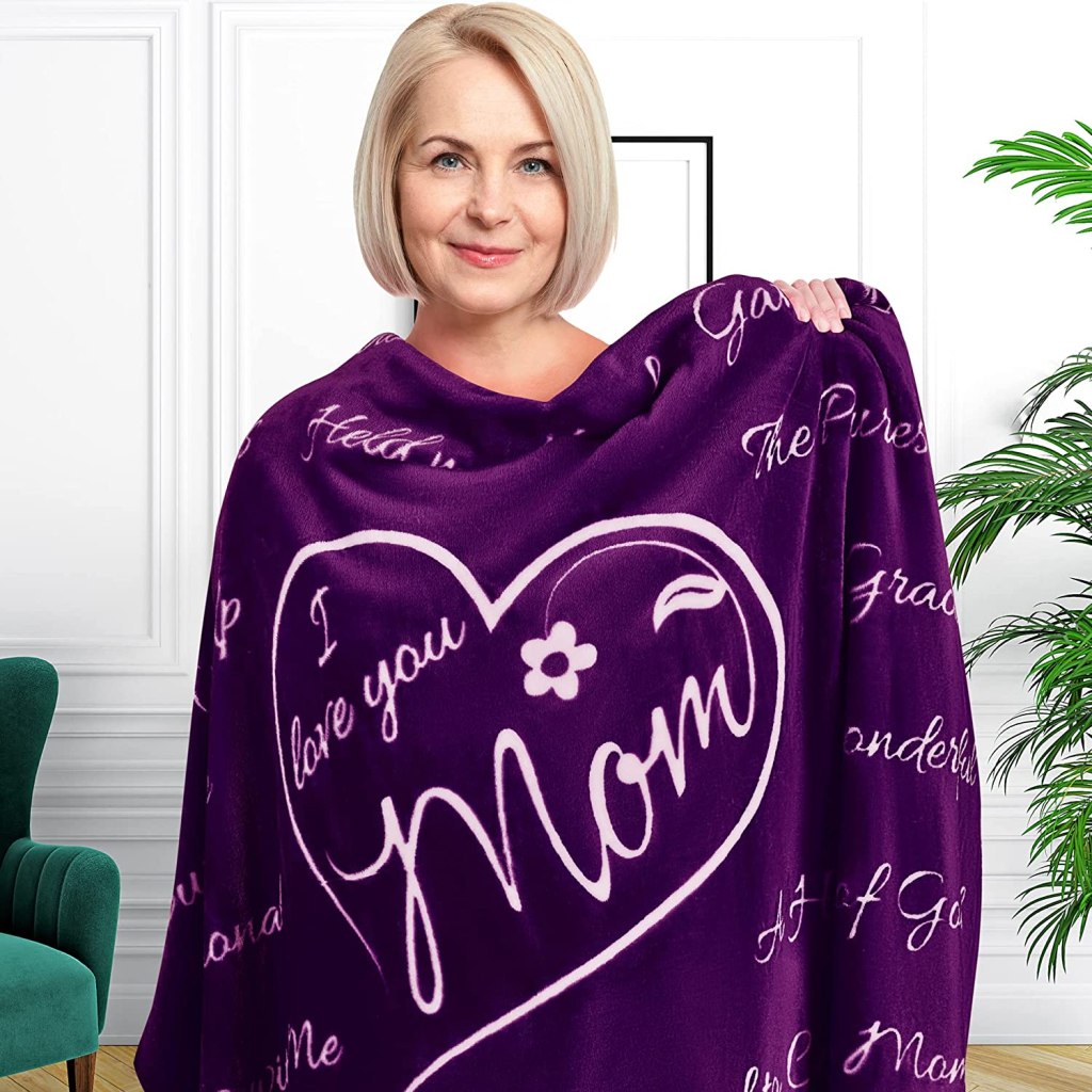 "I love you Mom" blanket 